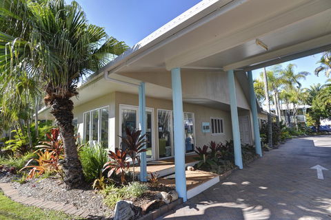 The Beach Motel Hervey Bay - C Tourism 37