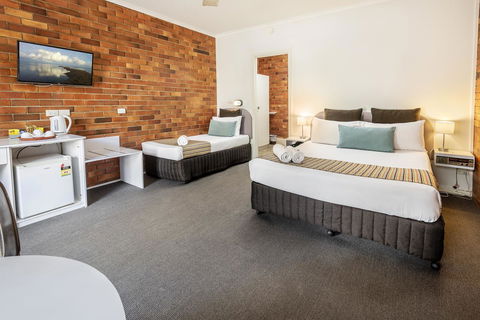 The Beach Motel Hervey Bay - C Tourism 43