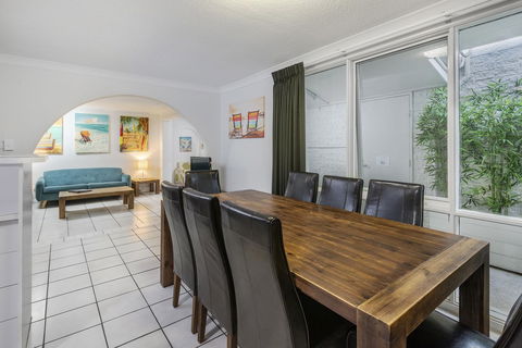 The Beach Motel Hervey Bay - C Tourism 22