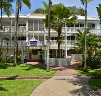 The White House Port Douglas - C Tourism