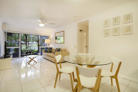 The White House Port Douglas - C Tourism 14