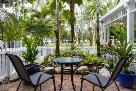 The White House Port Douglas - C Tourism 9