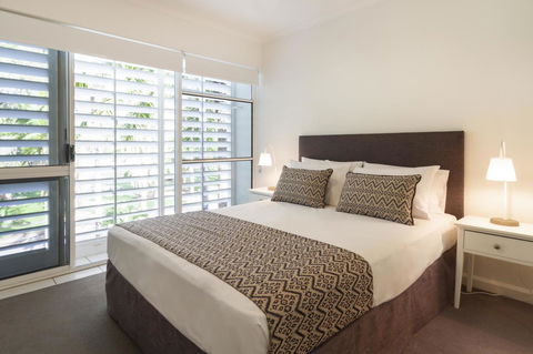 The White House Port Douglas - C Tourism 6