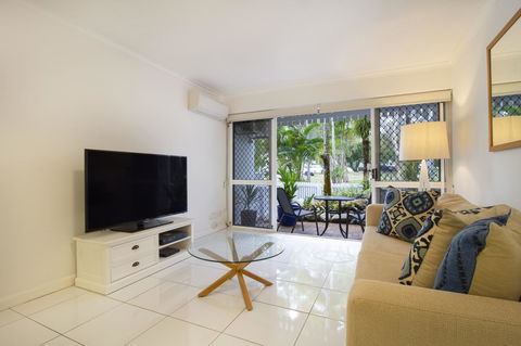 The White House Port Douglas - C Tourism 16