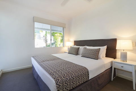 The White House Port Douglas - C Tourism 35