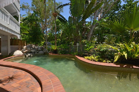 The White House Port Douglas - C Tourism 17