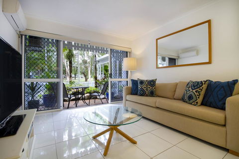 The White House Port Douglas - C Tourism 3