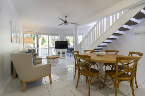 The White House Port Douglas - C Tourism 7