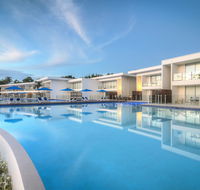 Pool Resort Port Douglas - C Tourism