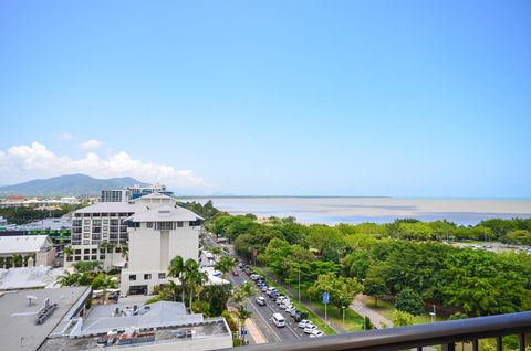 Pacific Hotel Cairns - C Tourism 7