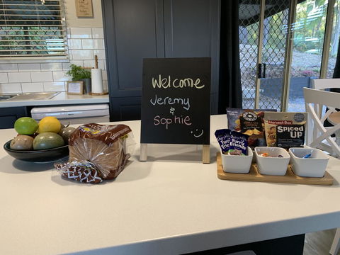 Bed & Breakfast 1 Bedroom Guest House - C Tourism 16