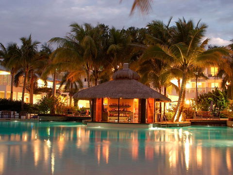 Palm Cove Paradise - Couples Spa Beach Getaway - C Tourism 16