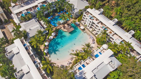 Palm Cove Paradise - Couples Spa Beach Getaway - C Tourism 13