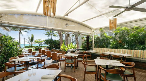 Palm Cove Paradise - Couples Spa Beach Getaway - C Tourism 23