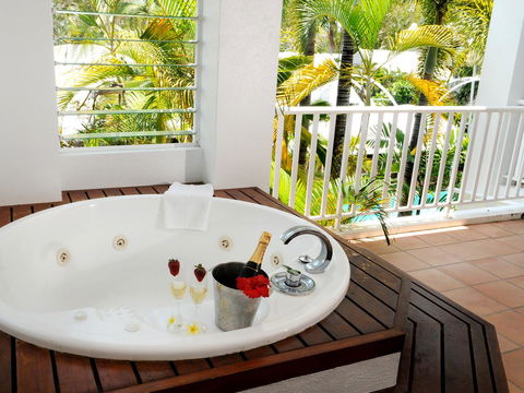 The Reef House Adults Retreat - Enjoy 28 Complimentary Inclusions - C Tourism 16