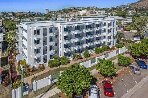 Madison Ocean Breeze Apartments - C Tourism 1