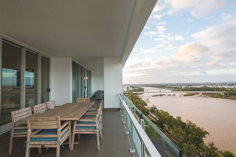 Empire Apartment Hotel Rockhampton - C Tourism 1