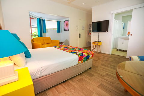 Port Douglas Motel - C Tourism 18