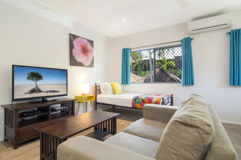 Port Douglas Motel - C Tourism 36