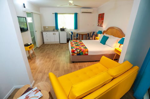 Port Douglas Motel - C Tourism 19