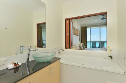 Bellevue At Trinity Beach - C Tourism 5