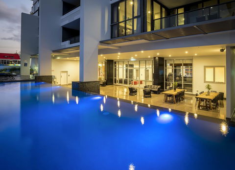 Synergy Broadbeach - Official - C Tourism 0