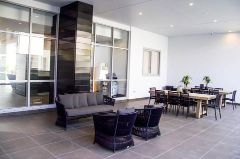 Synergy Broadbeach - Official - C Tourism 21