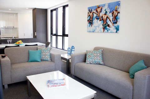 Synergy Broadbeach - Official - C Tourism 10