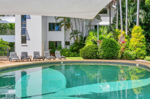 Roydon Beachfront Apartments - C Tourism 11