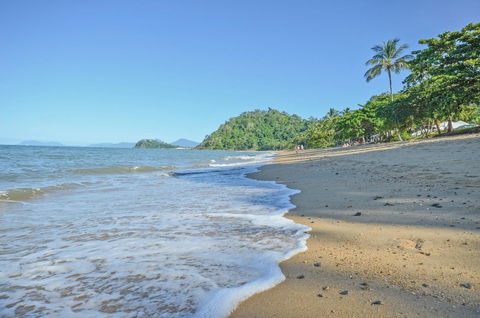 Roydon Beachfront Apartments - C Tourism 8