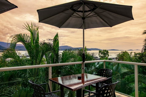 Sunlit Waters Studio Apartments - C Tourism 1