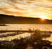 Sunlit Waters Studio Apartments - C Tourism