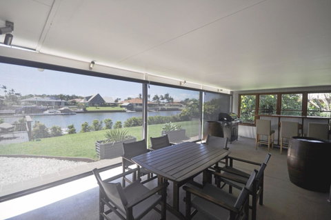 Bribie Island Canal Holiday Destination! - C Tourism 7