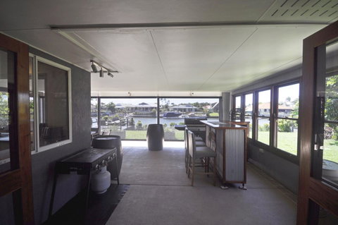 Bribie Island Canal Holiday Destination! - C Tourism 21