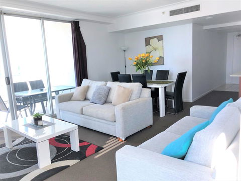 Beach Stay - Ocean & Riverview Resort Chevron Renaissance Central Surfers Paradise - C Tourism 18
