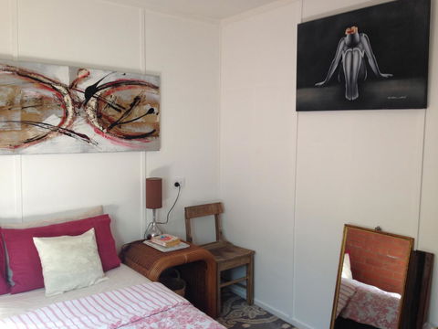XYL Pets Friendly Seaside Boutique Guesthouse - C Tourism 13