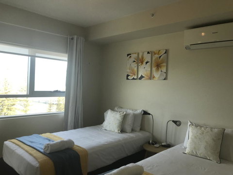 Proximity Waterfront Apartments - C Tourism 15