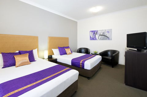 Park Regis Anchorage - C Tourism 15