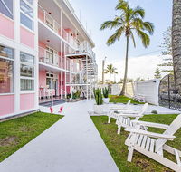 The Pink Hotel Coolangatta - C Tourism