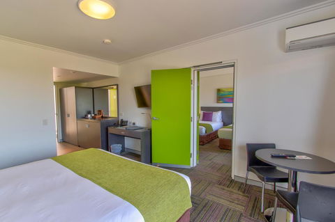 Mackay Oceanside Central Hotel Official - C Tourism 12