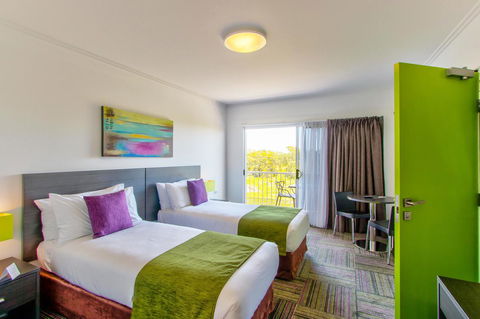 Mackay Oceanside Central Hotel Official - C Tourism 11