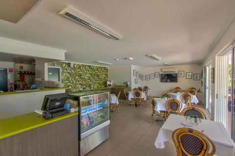 Mackay Oceanside Central Hotel Official - C Tourism 14