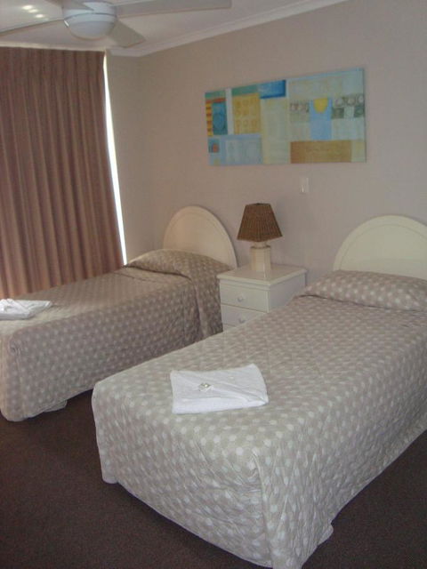 Grosvenor Beachfront Apartments Surfers Paradise - C Tourism 18