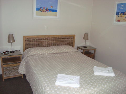 Grosvenor Beachfront Apartments Surfers Paradise - C Tourism 13