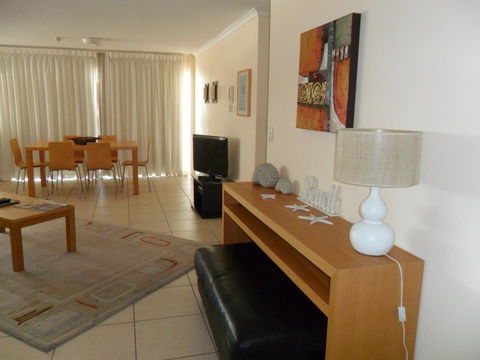 Grosvenor Beachfront Apartments Surfers Paradise - C Tourism 10