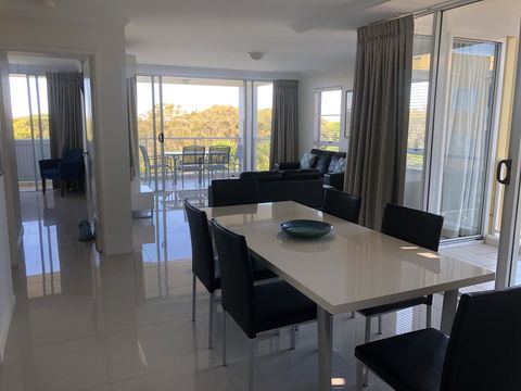 Seachange Coolum Beach - C Tourism 32