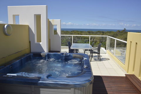 Seachange Coolum Beach - C Tourism 38