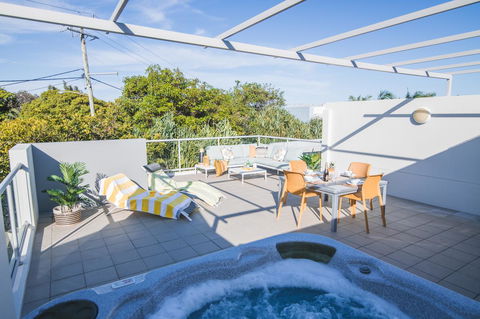 Coolum At The Beach - C Tourism 34