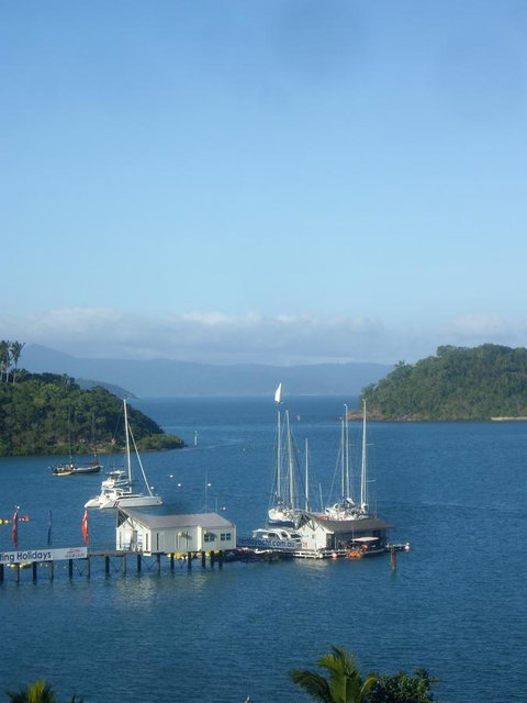 Montipora Unit 3 - In The Heart Of Airlie, Wi-fi And Netflix - C Tourism 15