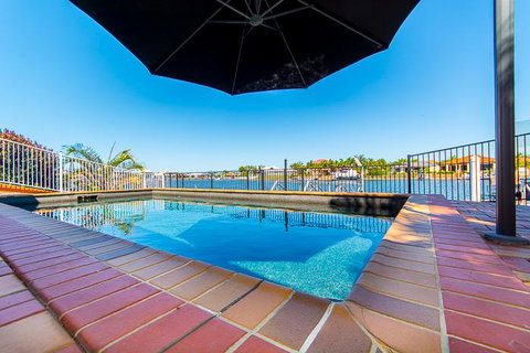 Hepburn Holiday Haven - C Tourism 24